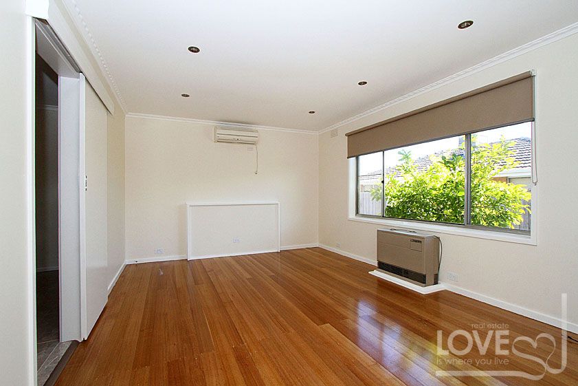 RENOVATED AND WELL LOCATED!