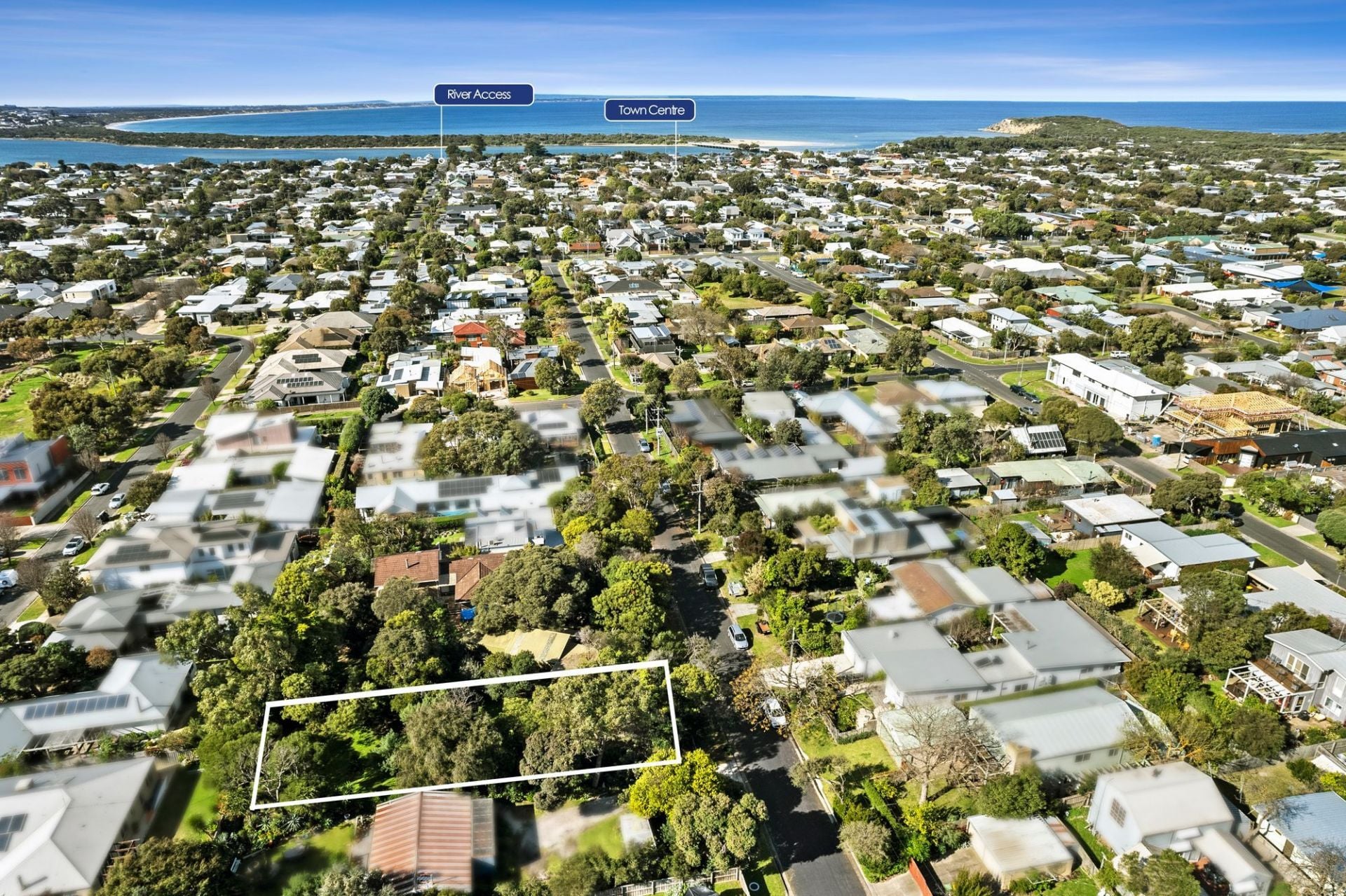 22 Hogan Drive Barwon Heads VIC, Barwon Heads - Thumbnail 2
