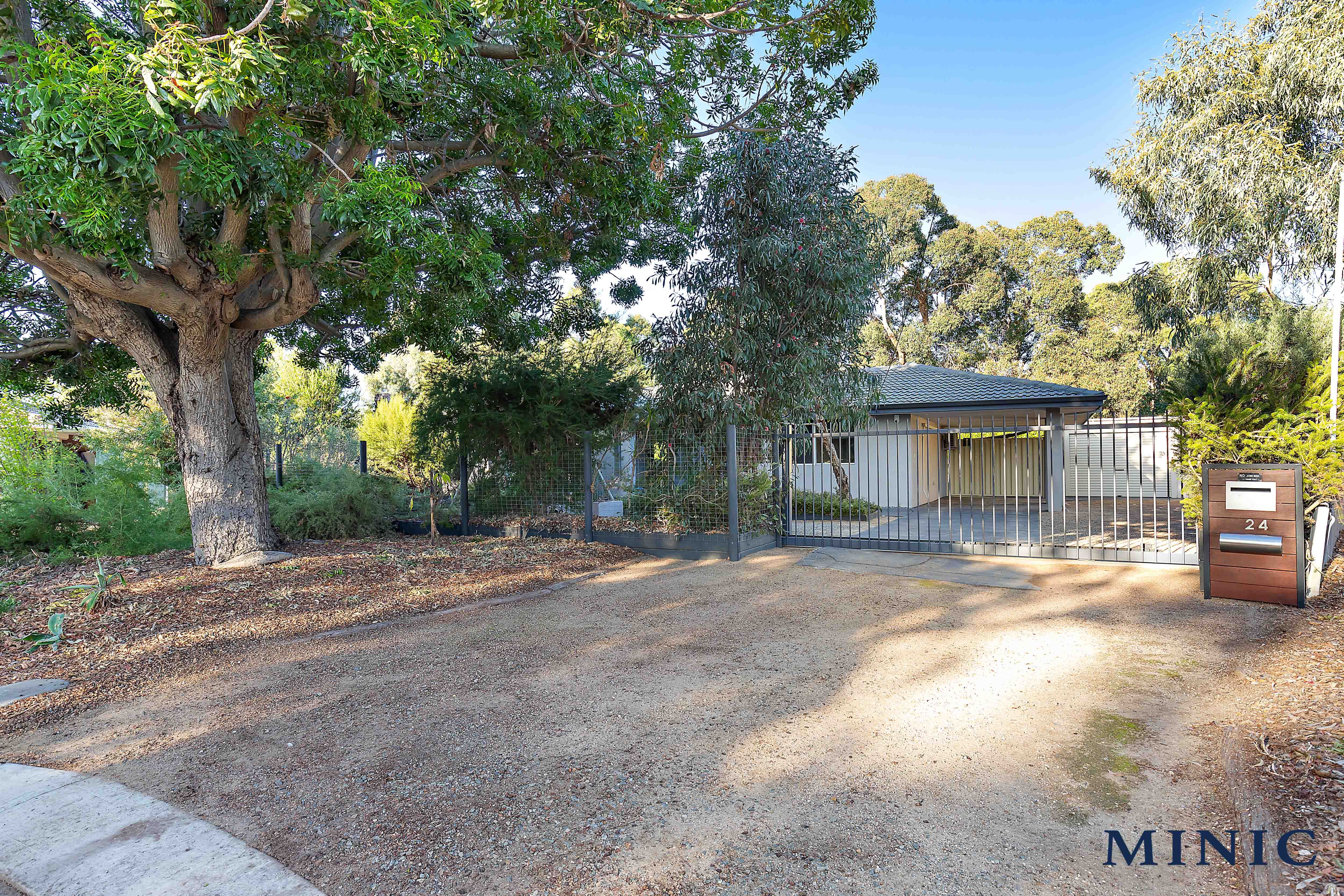 24 Burran Court, Armadale