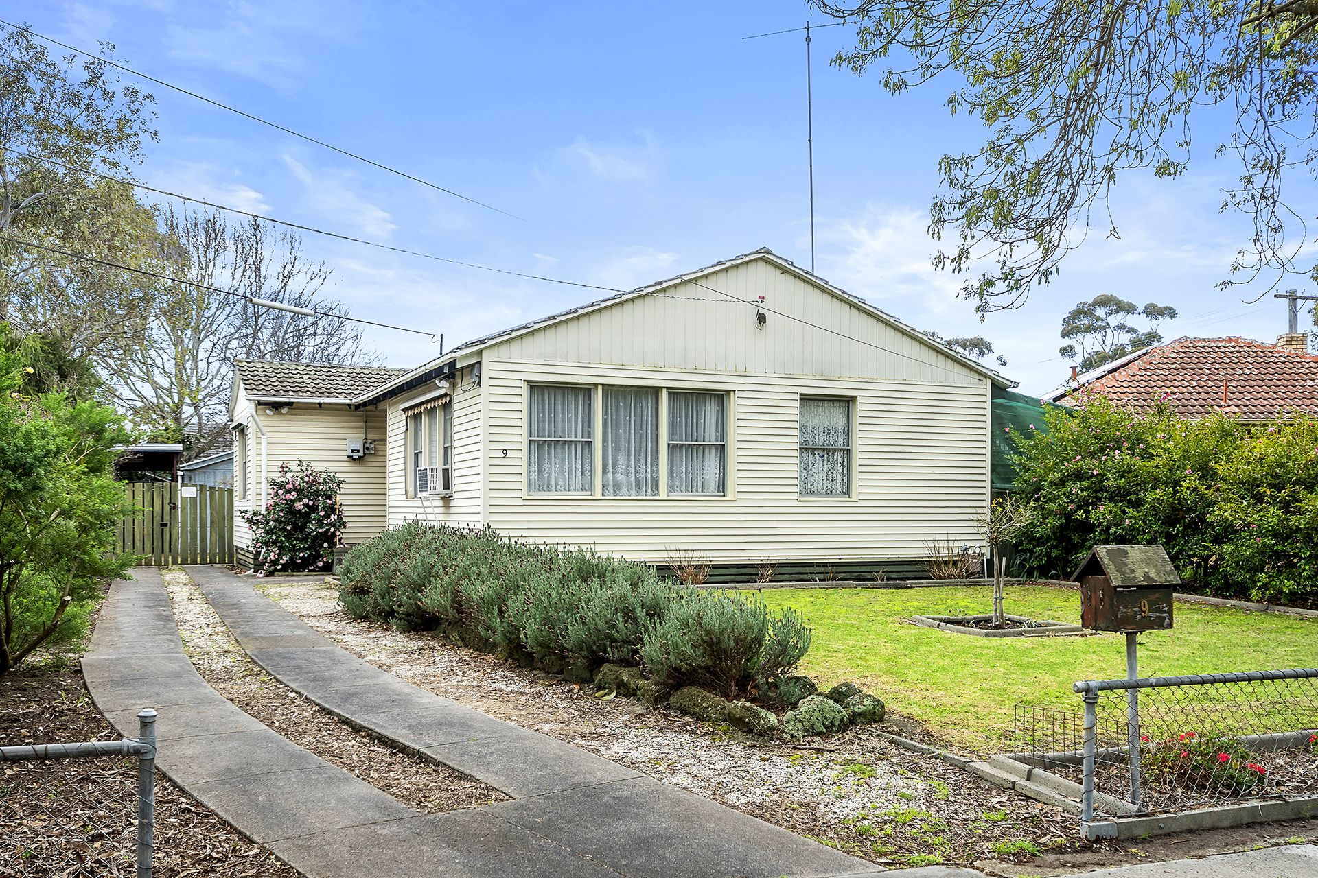9 Tallowwood Street, Frankston North VIC