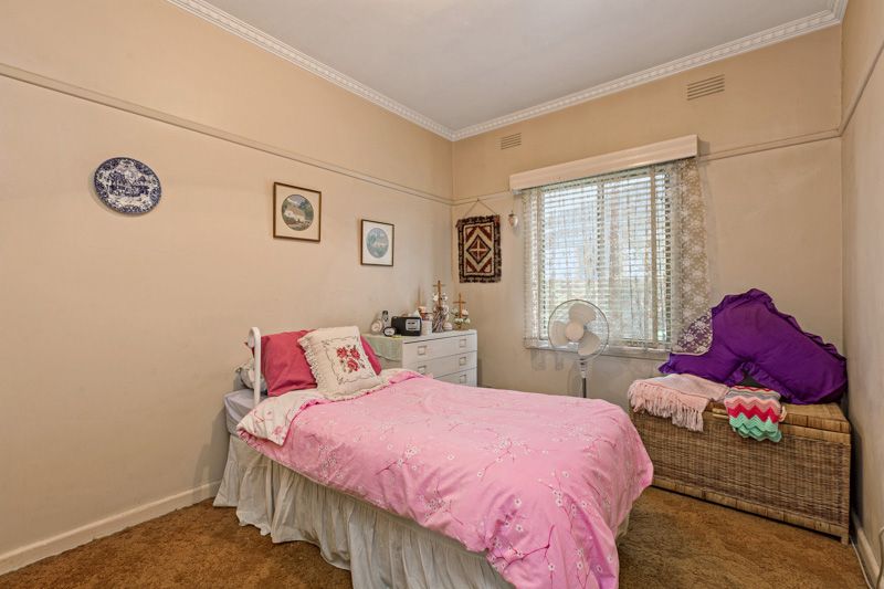 23 Huxtable Avenue, Altona North - Thumbnail 7
