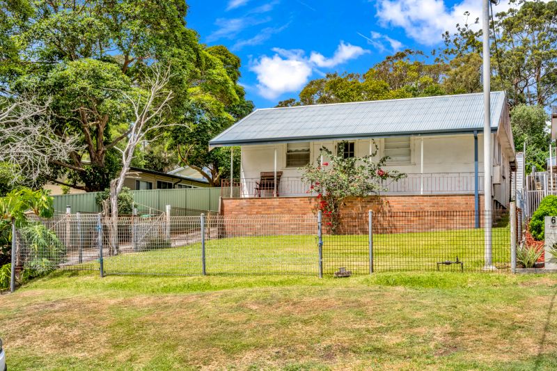 65 Marine Parade, Nords Wharf - Thumbnail 3