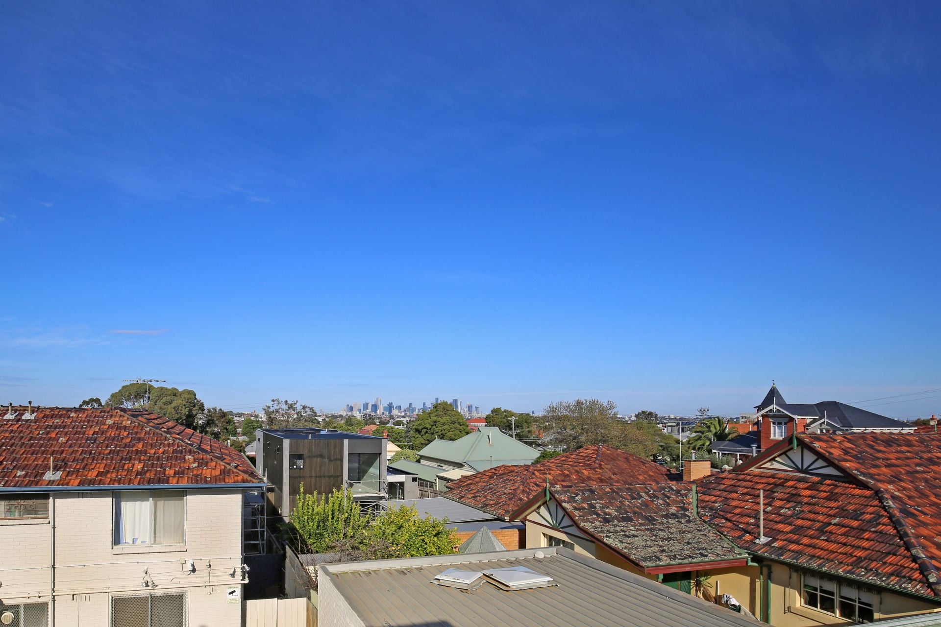 Oversized Unit with Stunning Views
