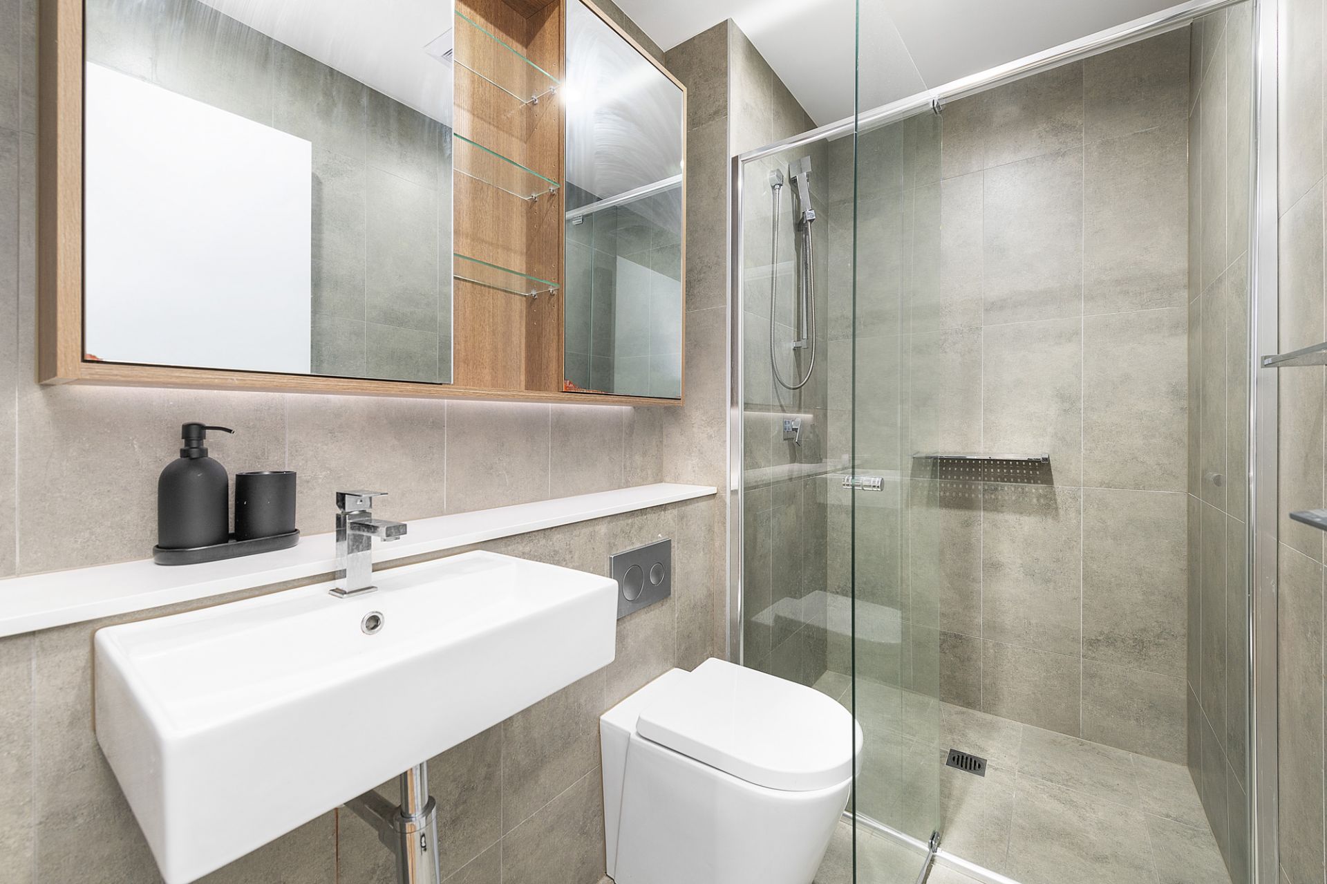 201/43-45 Loftus Crescent, Homebush, Homebush - Thumbnail 4