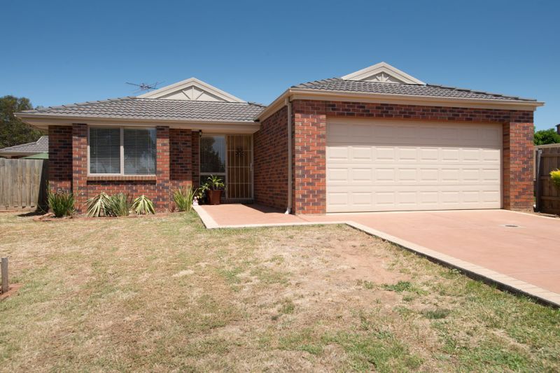 14 McLeod Drive, Bacchus Marsh - Thumbnail 2