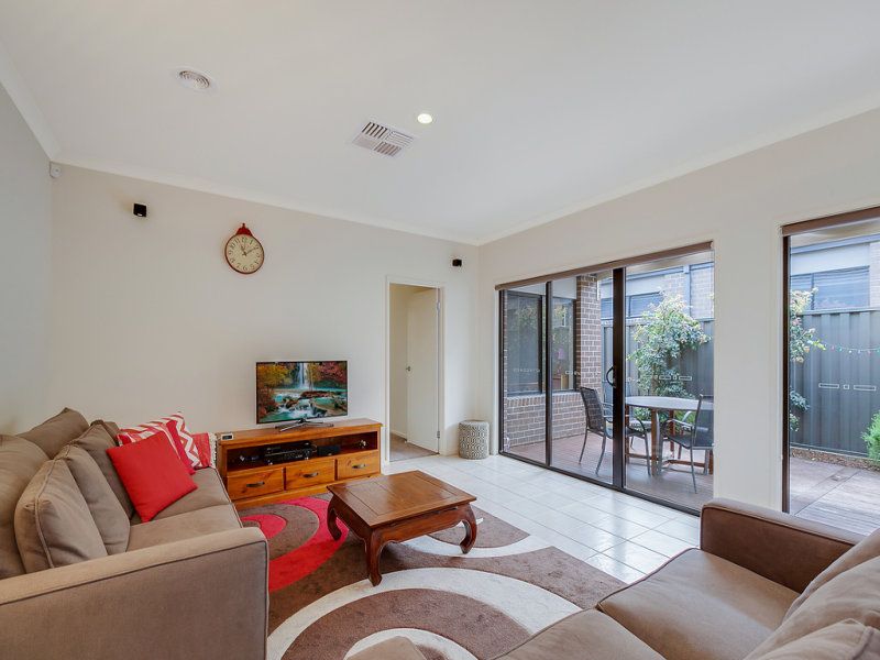 33 Erskine Road MERNDA, Mernda - Thumbnail 5