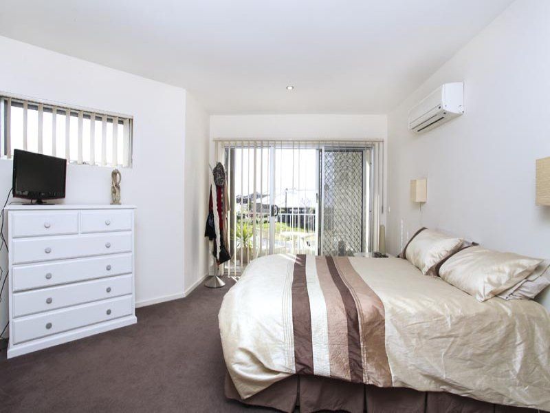 1/5-9 Strathvea Lane, Caroline Springs - Thumbnail 7
