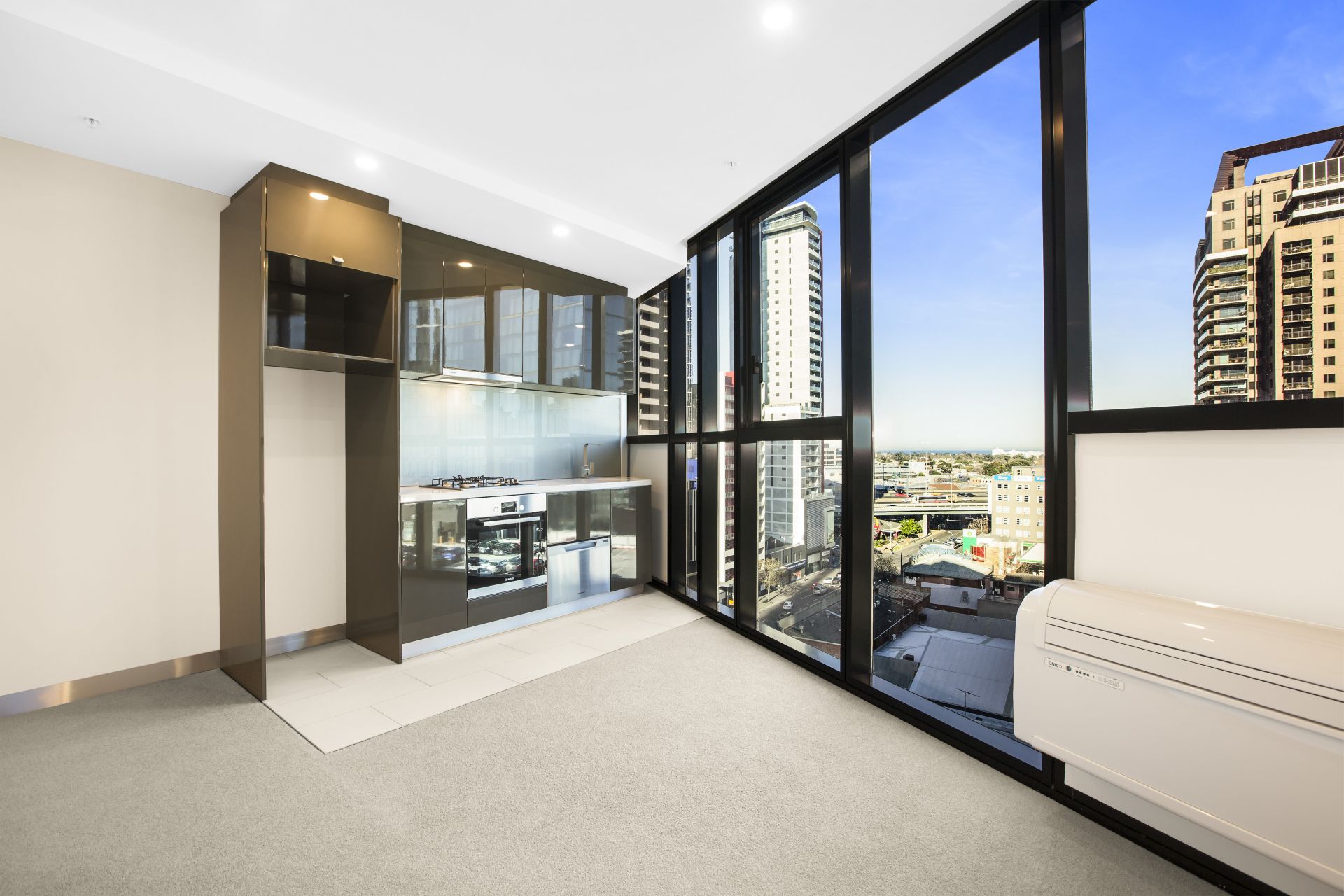 1105/33 Clarke Street, Southbank - Thumbnail 4