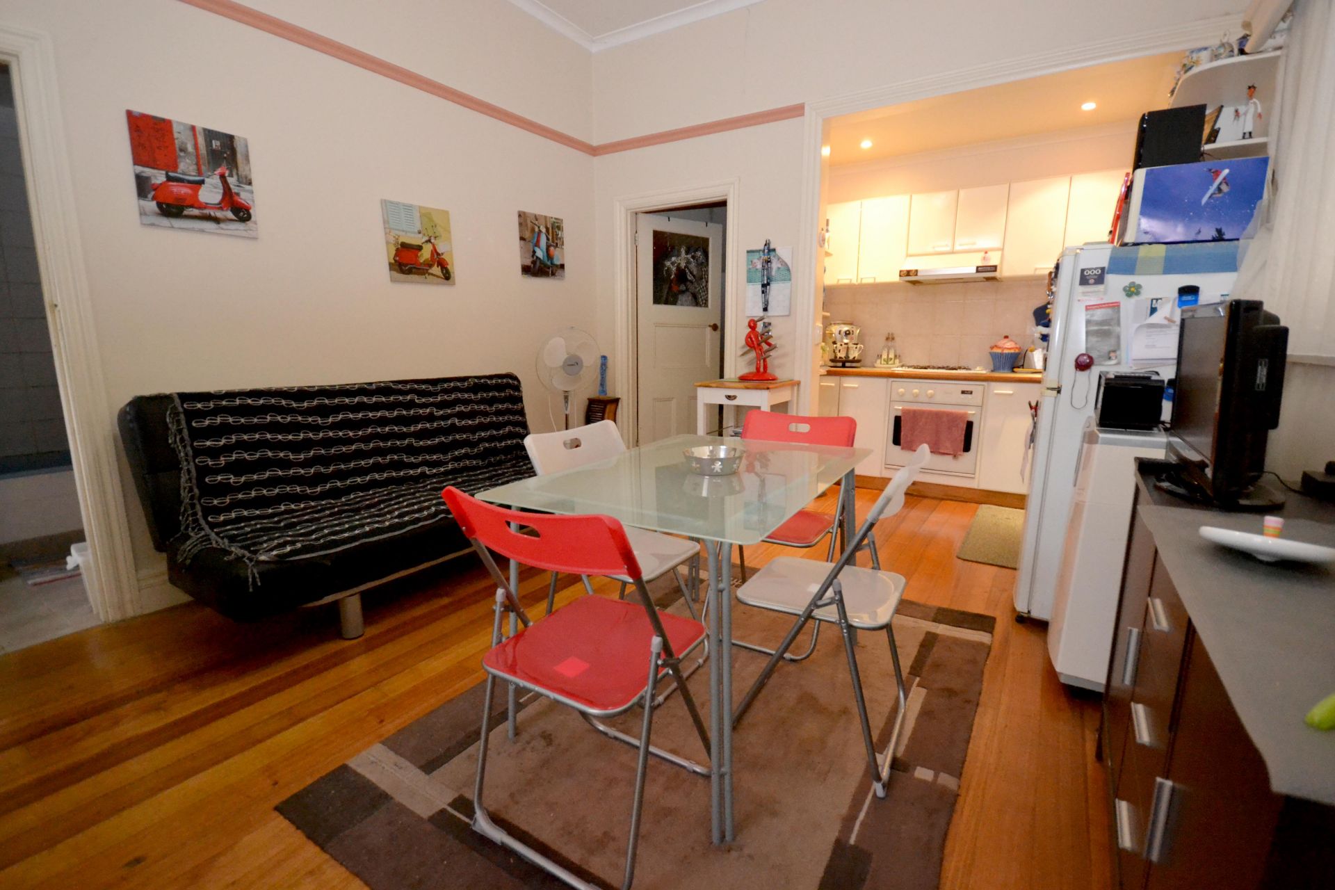 A PROPERTY TO CATCH YOUR EYE!