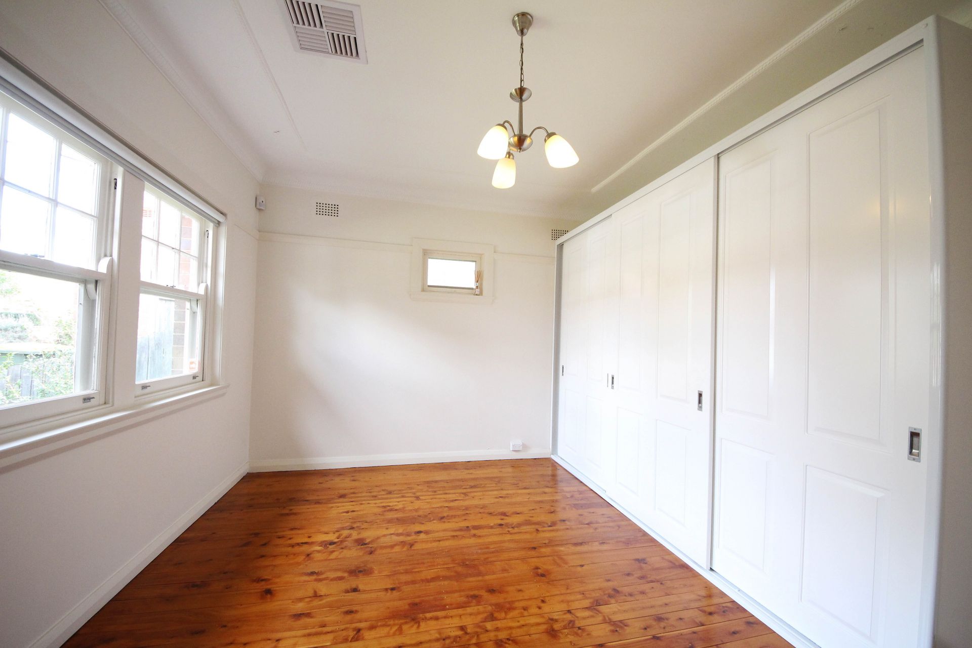 22 First Avenue, Rodd Point NSW