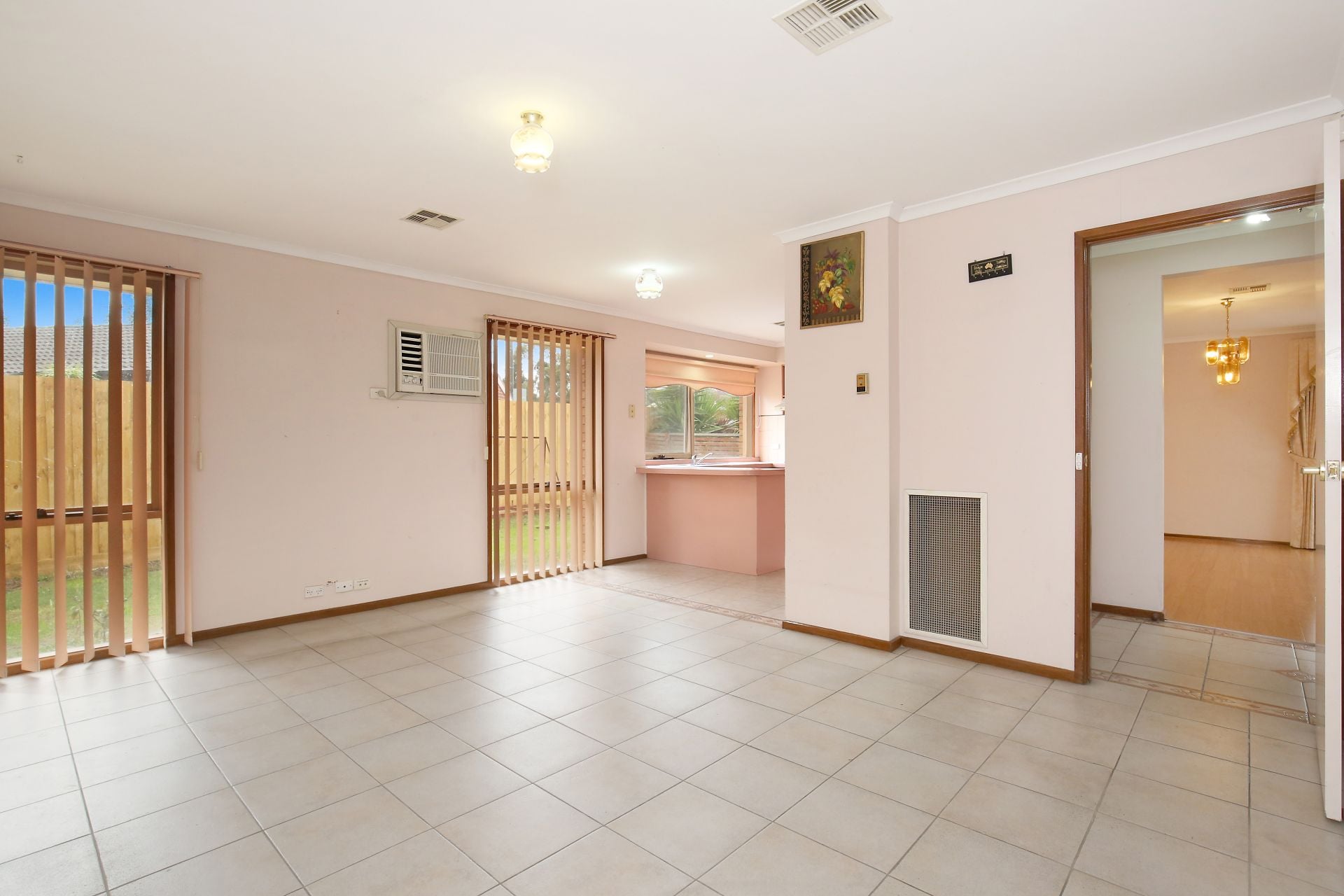 FAMILY HOME IN PRIME LOCATION