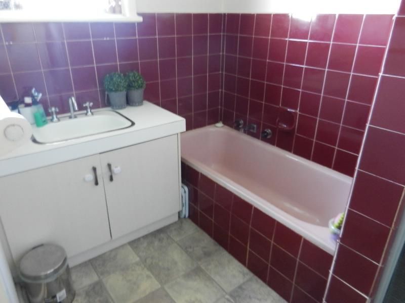 $330 - $350 LOOKING FOR A GREAT TENANT