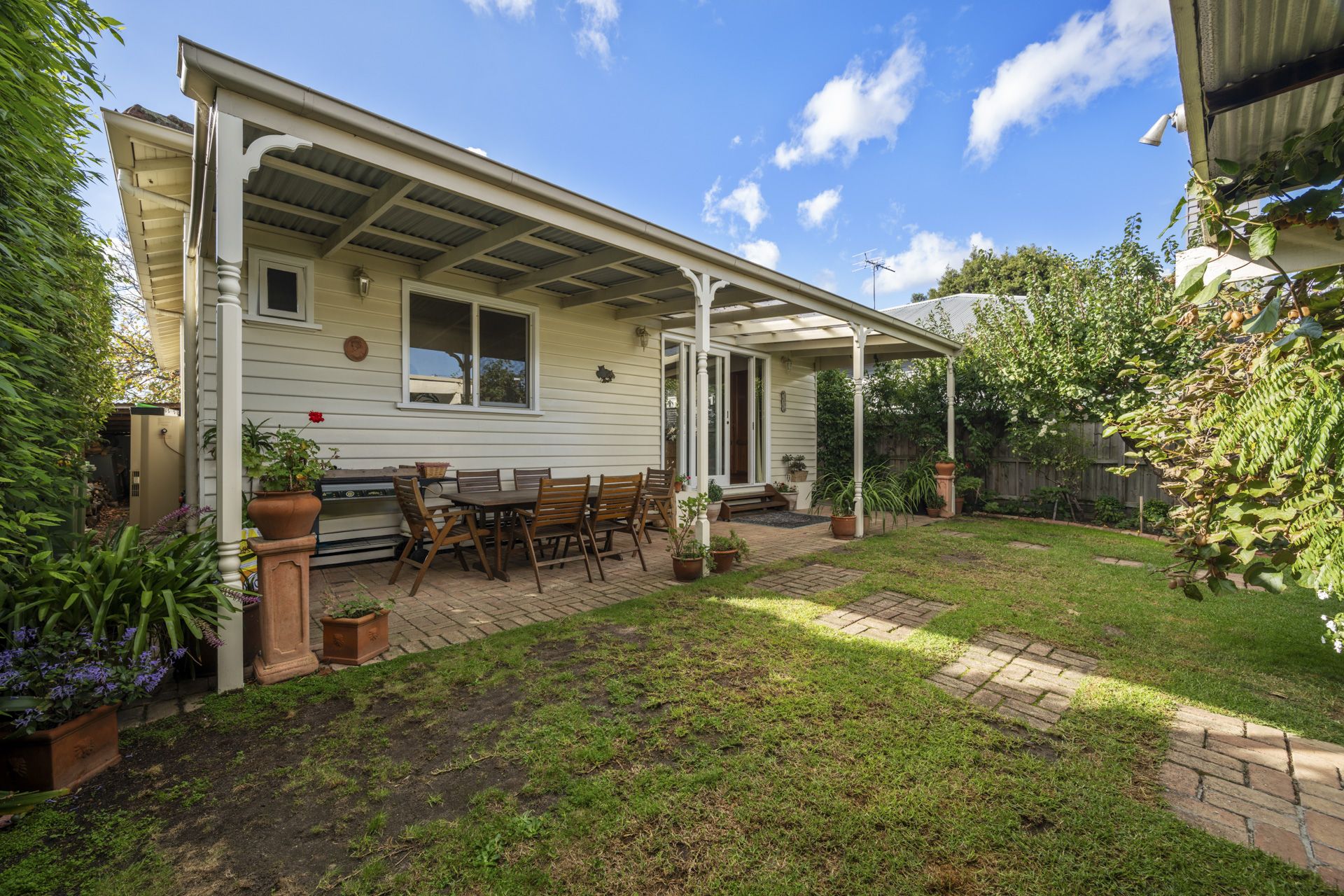 6 Month Lease & Fully Furnished