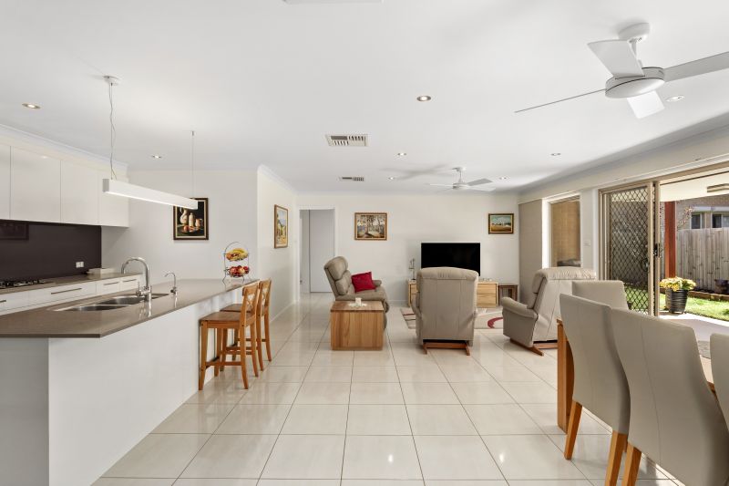 Real Estate For Sale 17 Ivy Kent Street Forde , ACT