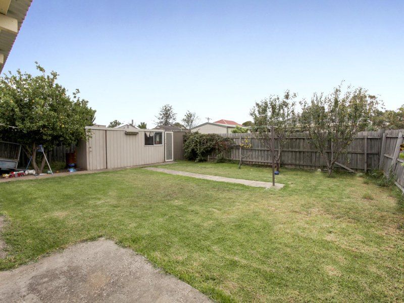 22 Tasman Avenue, Deer Park - Thumbnail 7