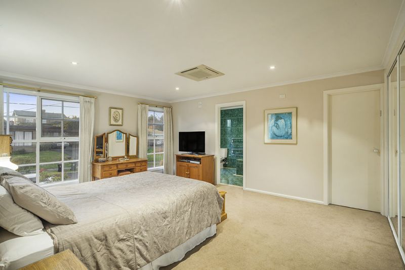 2 Chiltern Court, Doncaster East - Thumbnail 5