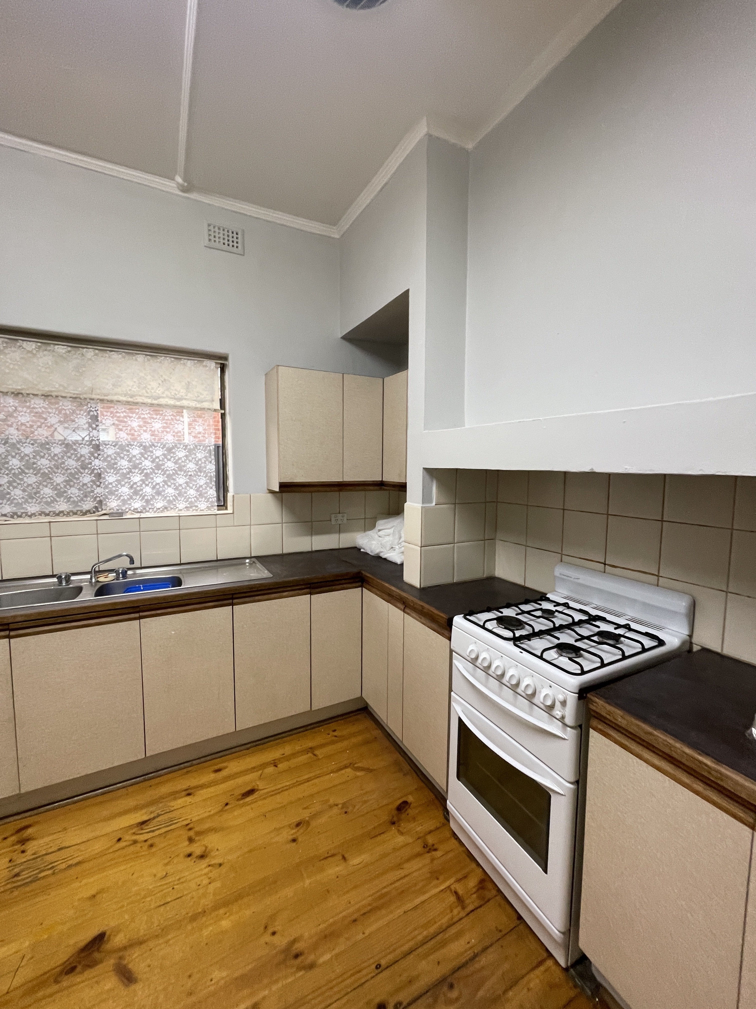 73  William street  Beverley 5009