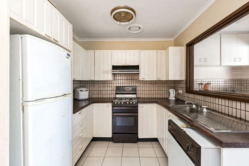 1/170 Maidstone Street, Altona - Thumbnail 3