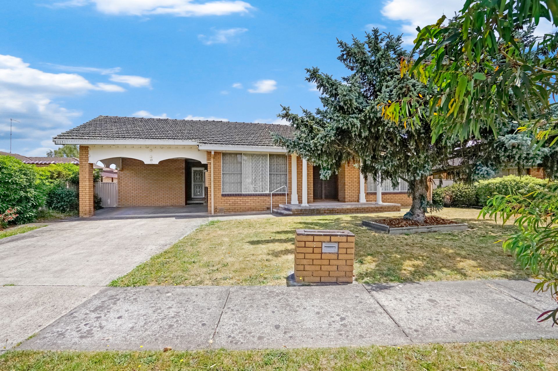 13 Browns Parade, Wendouree, Wendouree - Thumbnail 6