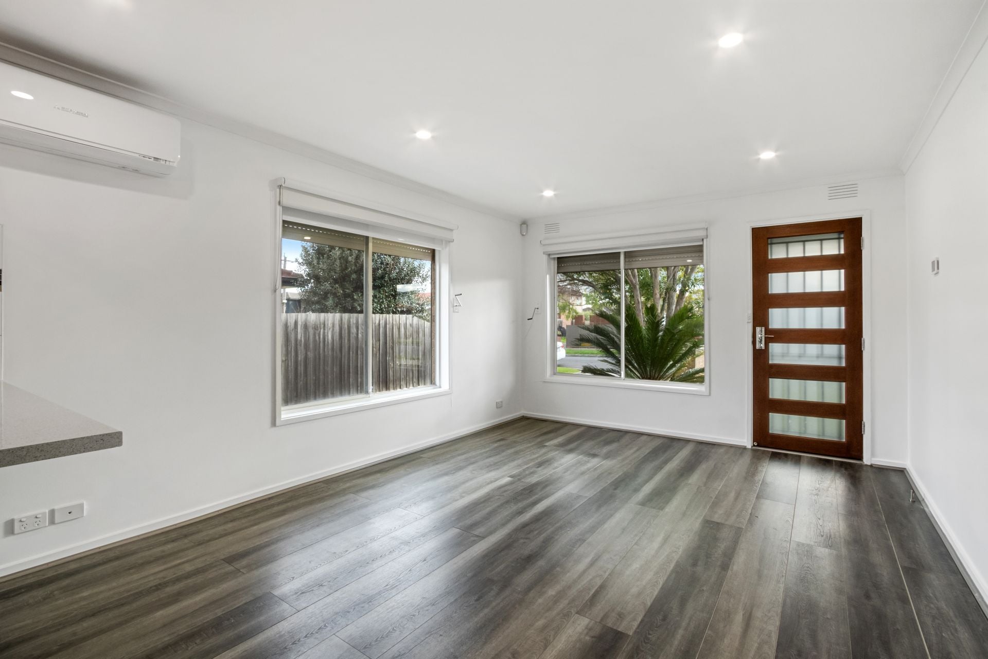 Street Facing Beauty - Gardener Included