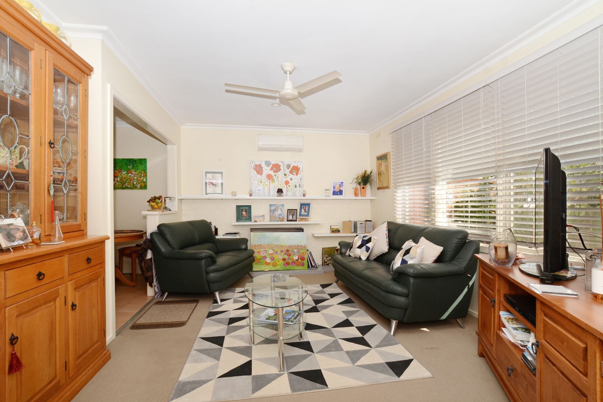 Kitchen Views Over Edwardes Lake Parklands