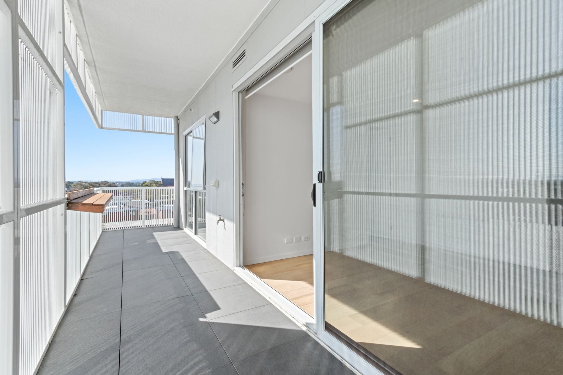 Bright and Spacious 2-Bedroom Apartment in Prime Location