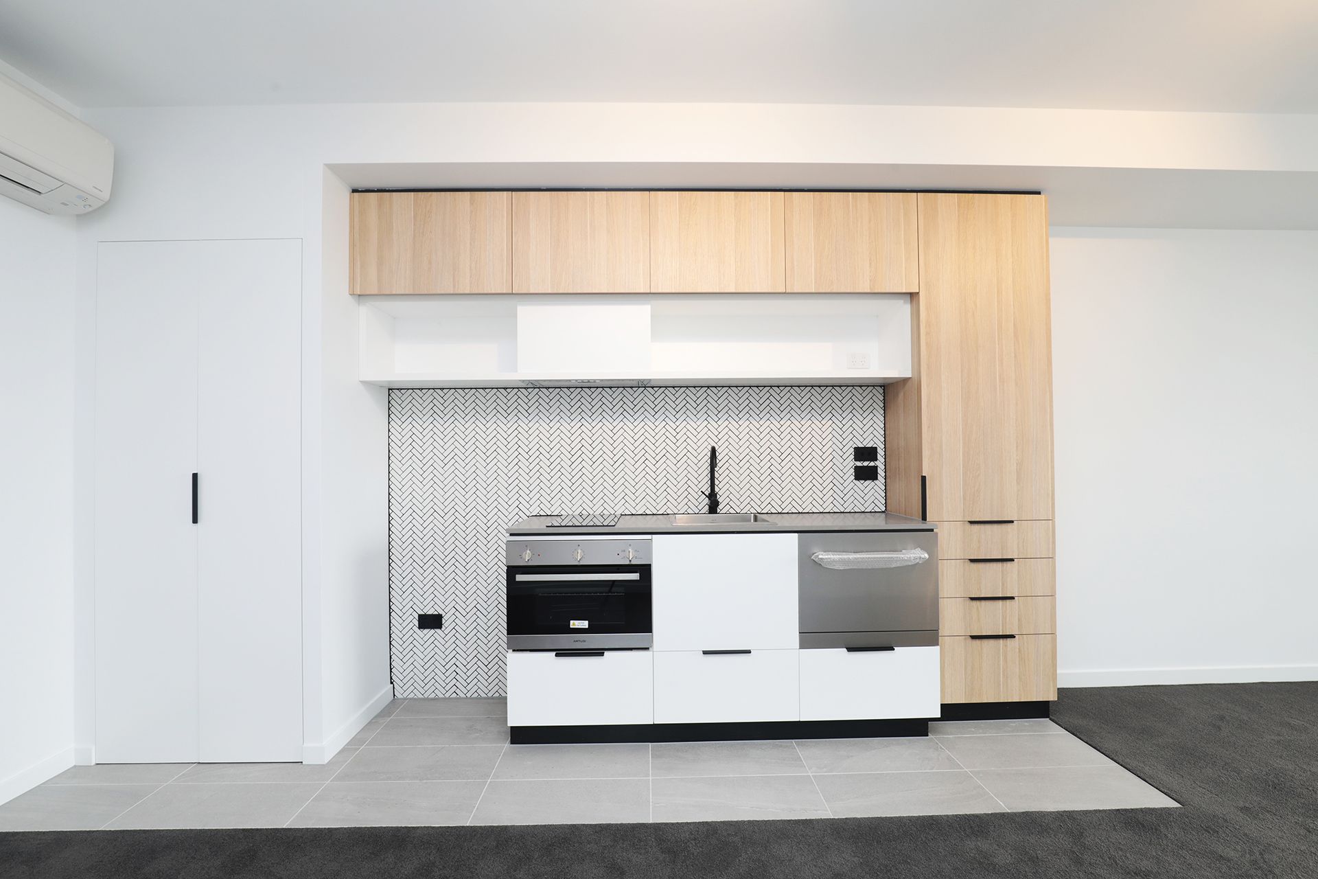 3/7 Bowling Green Street, Windsor - Thumbnail 2