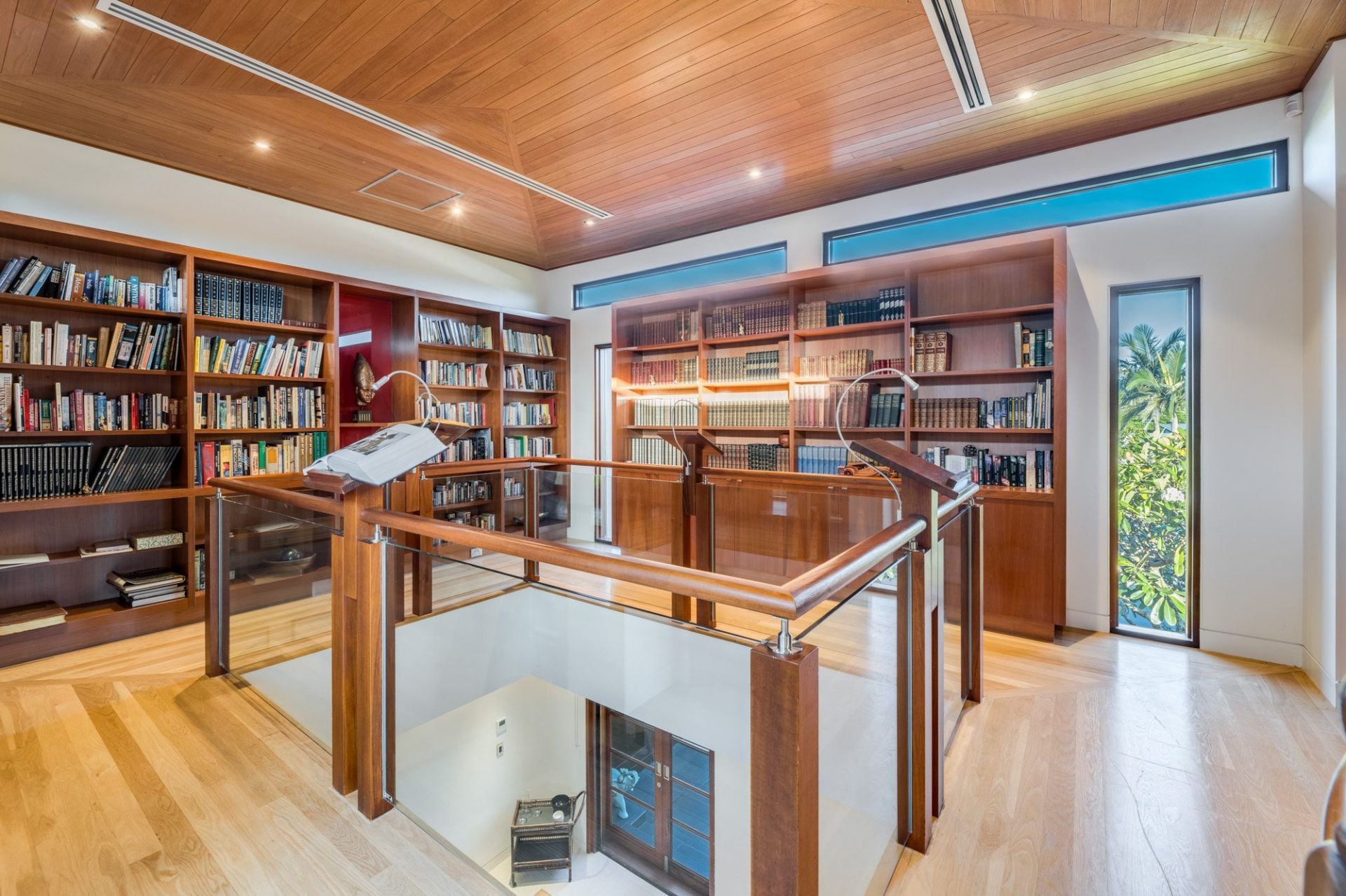 $ 6,125,000, Broadbeach Waters - Thumbnail 3