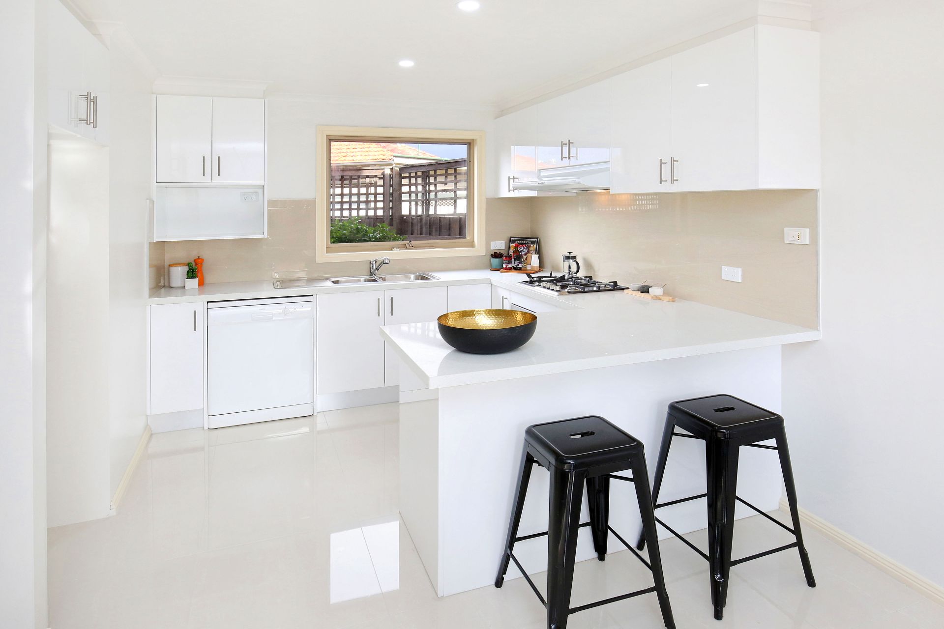 Convenient, Comfortable & Close To Everything