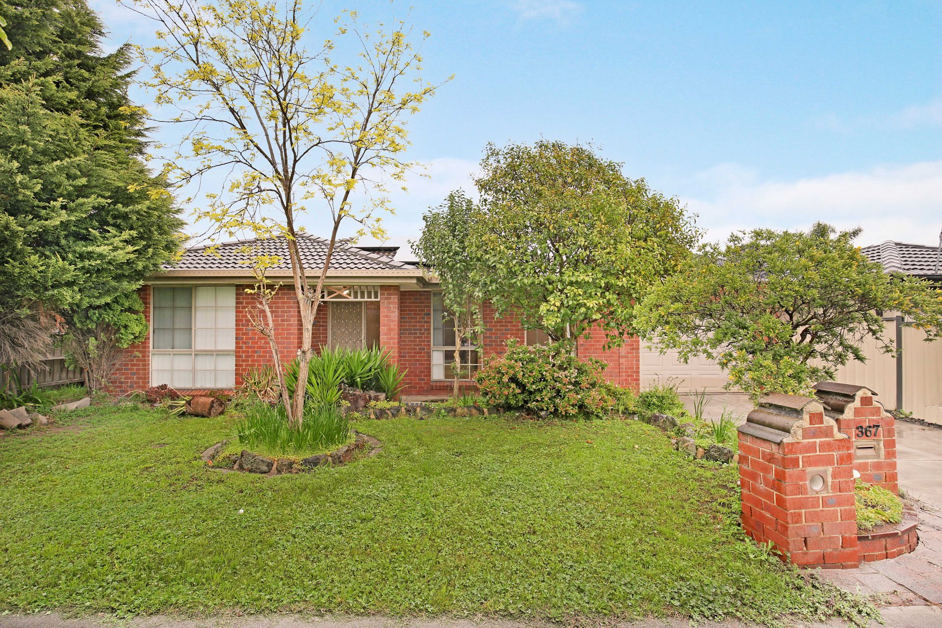 AFFORDABLE & CENTRAL LOCATION!