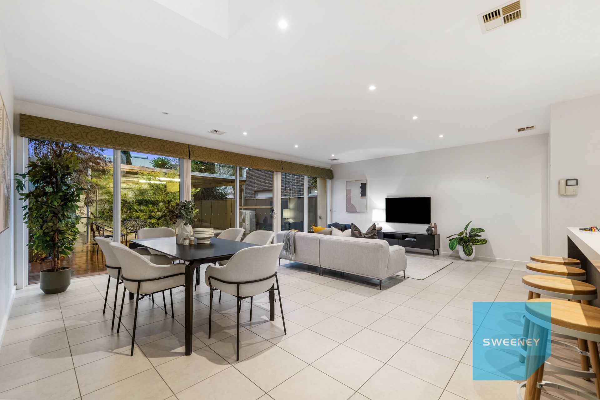 4 Kensington Street, Caroline Springs - Thumbnail 7