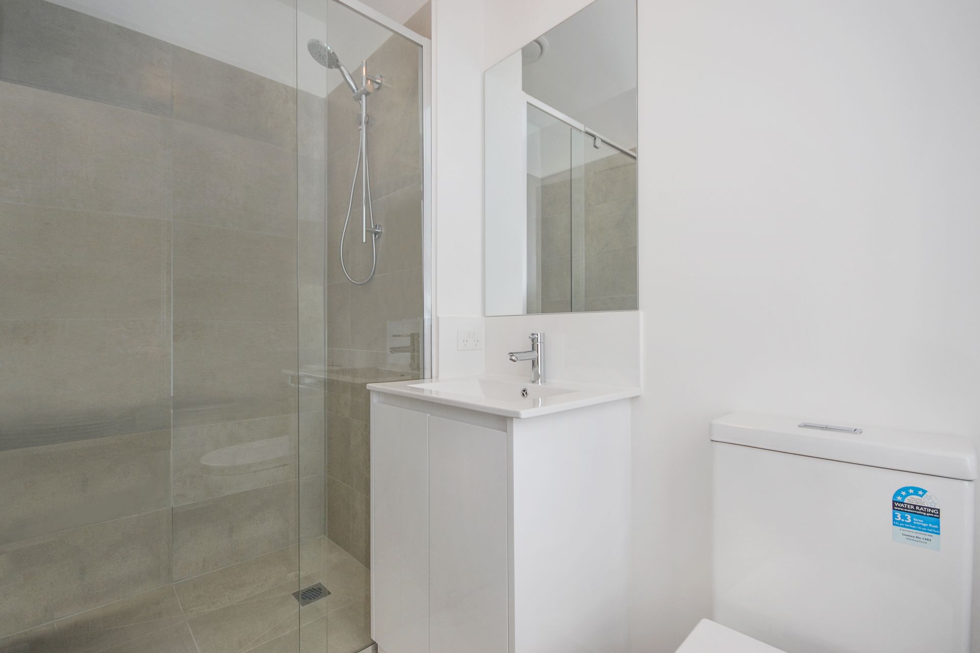 BRAND NEW THREE BEDROOM MODERN LIVING