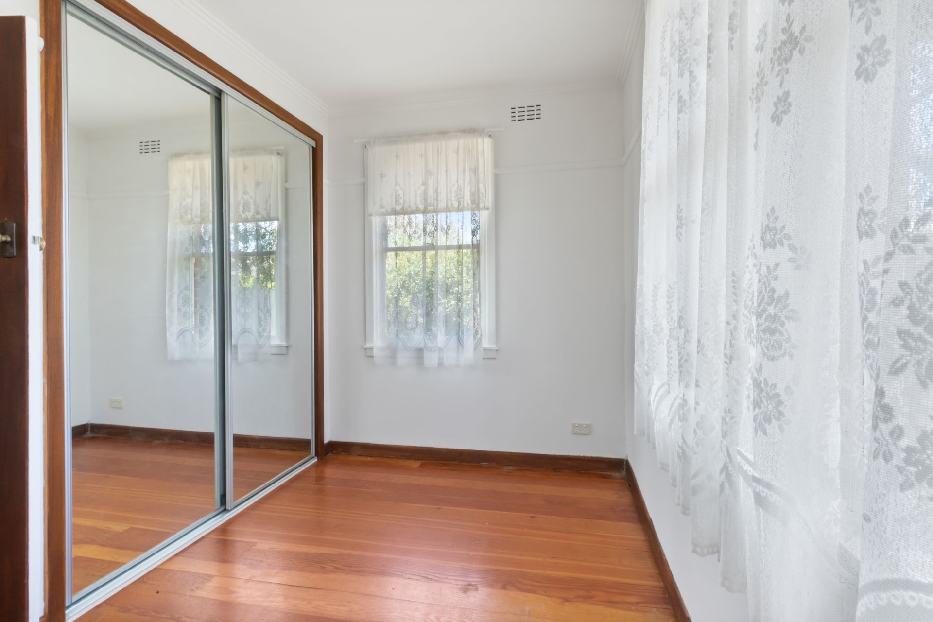 Two-Bedroom Home for Rent – Excellent Location!