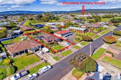 4
 
 
 
  
 
 
 2
 
 
 
  
 
 
 1
 
 
 
 
 
 
 
 51 Lyons Avenue, Miandetta TAS 7310, Miandetta - Thumbnail 2