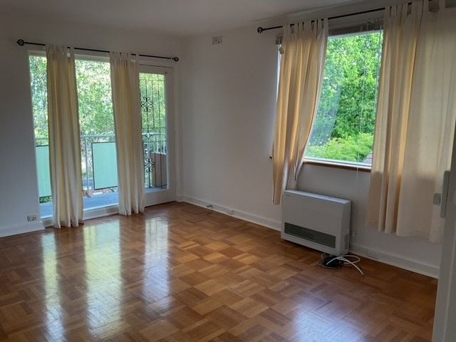 **Spacious and Sunny**