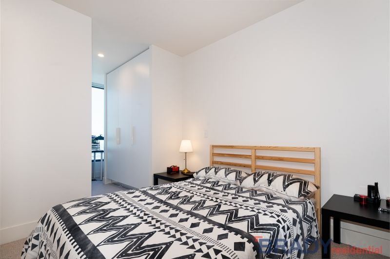 3205/500 Elizabeth Street MELBOURNE VIC, Melbourne - Thumbnail 3