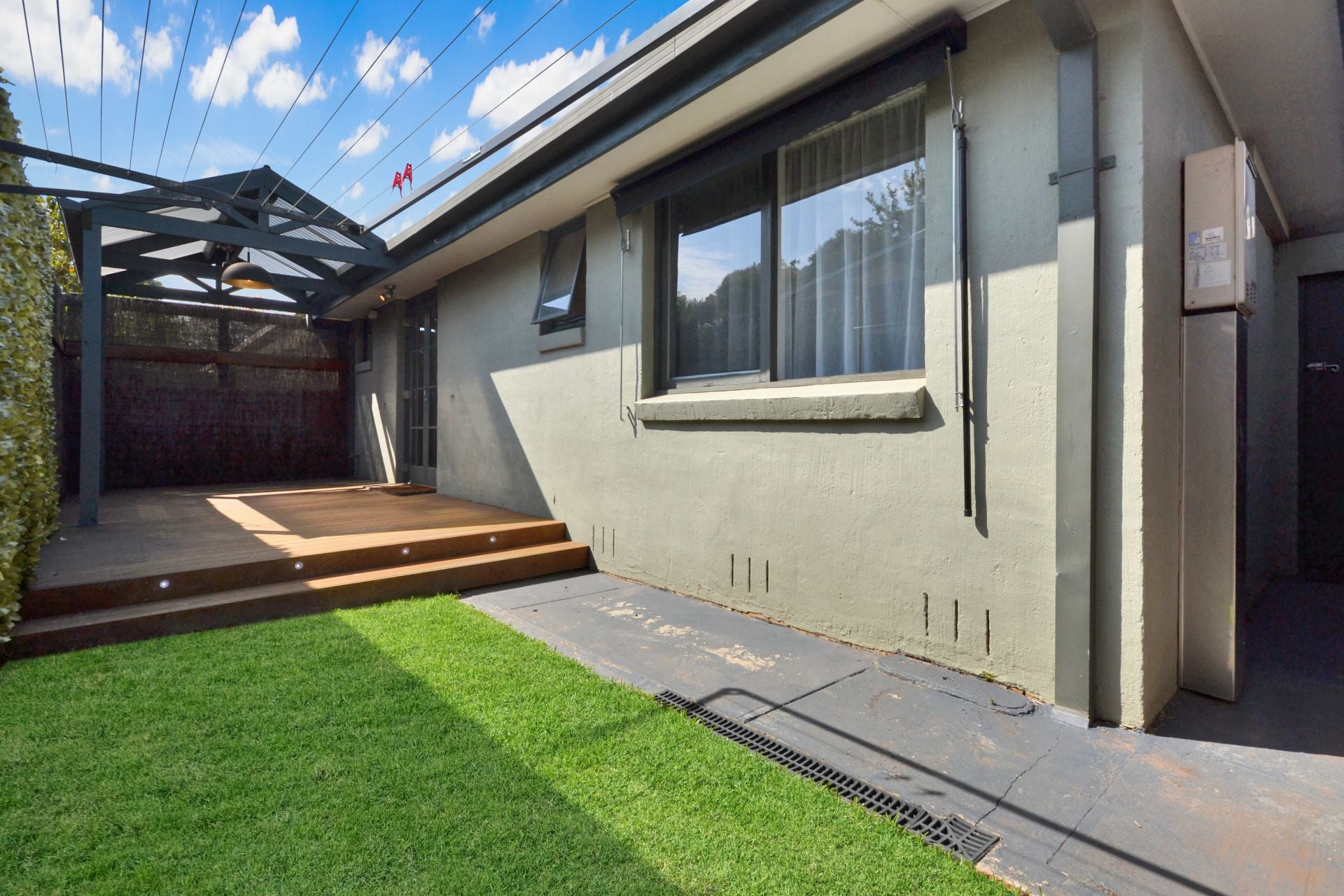 STYLISH & MODERN, LOW MAINTENANCE LIVING