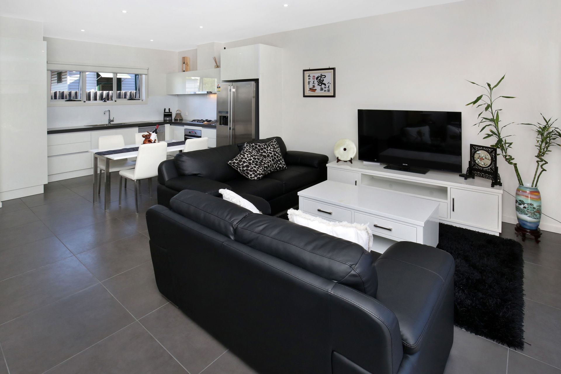 SUPERB MODERN STYLE