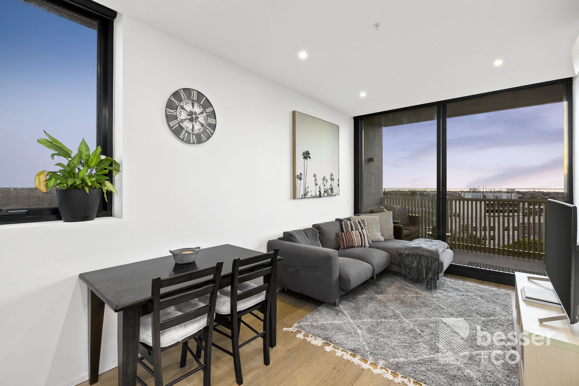 504/28 Riddell Parade, Elsternwick - Thumbnail 3