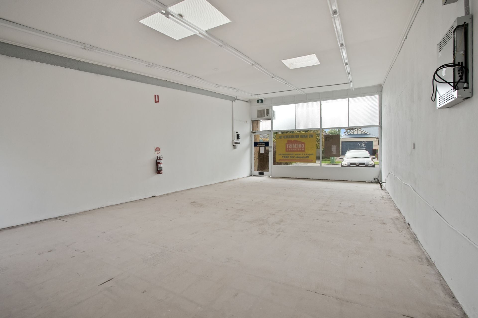 Fantastic Retail/Office opportunity!