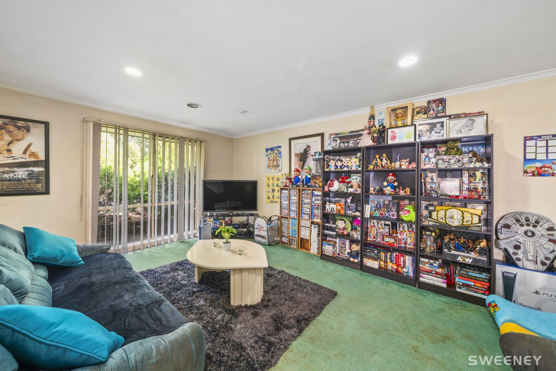 14-16 Oakdene Grove South, Altona Meadows - Thumbnail 3