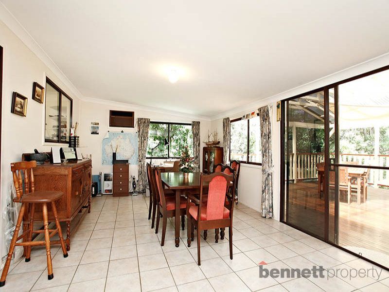 300 Lieutenant Bowen Drive, Bowen Mountain - Thumbnail 6