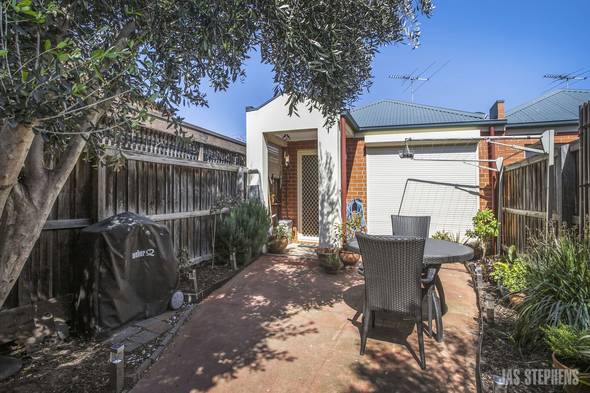 1/134 Ballarat Road Maidstone VIC, Maidstone - Thumbnail 2