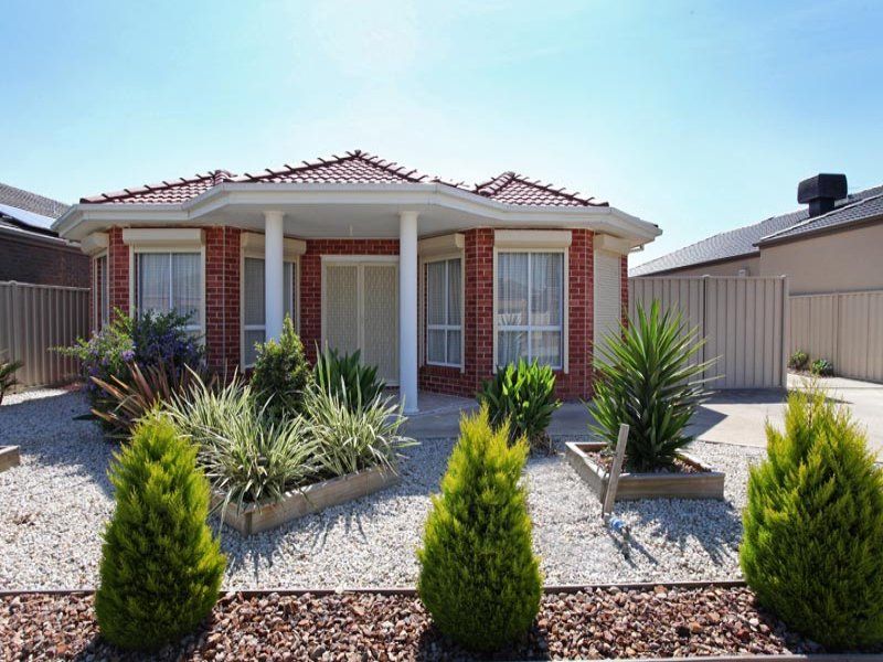 15 Conrad Terrace, Taylors Hill - Thumbnail 2