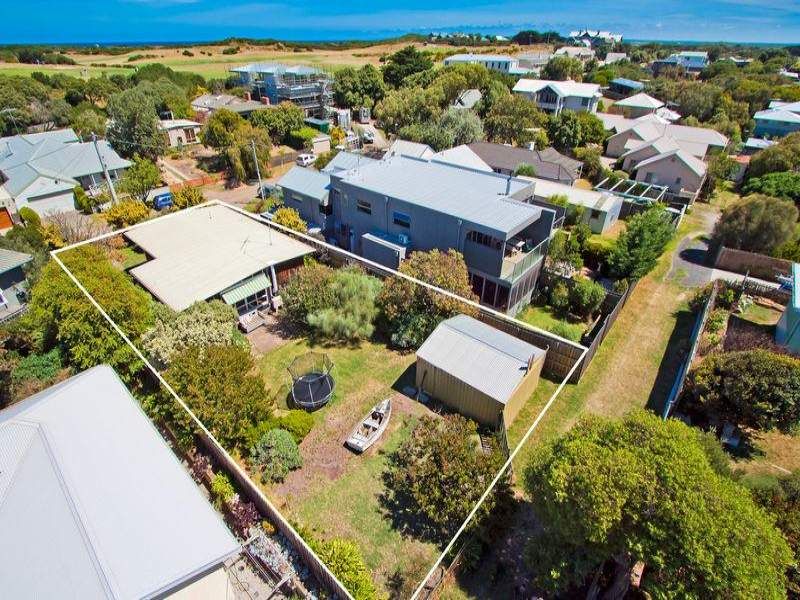 2 Humble Street BARWON HEADS VIC, Barwon Heads - Thumbnail 2