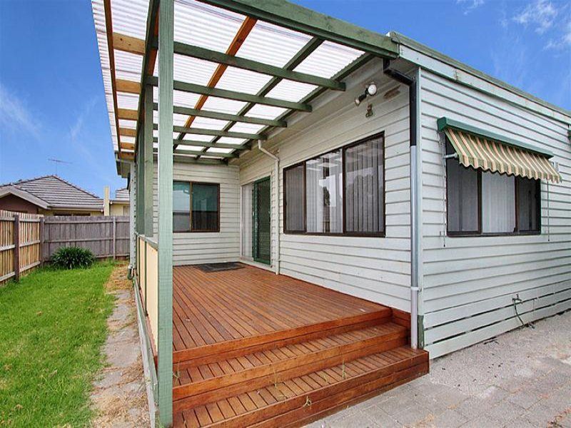 SPACIOUS 3 BEDROOM HOUSE