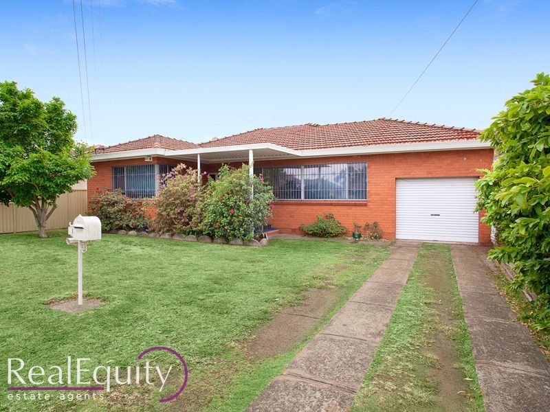 Real Estate For Sale 1 Whelan Avenue Chipping Norton , NSW