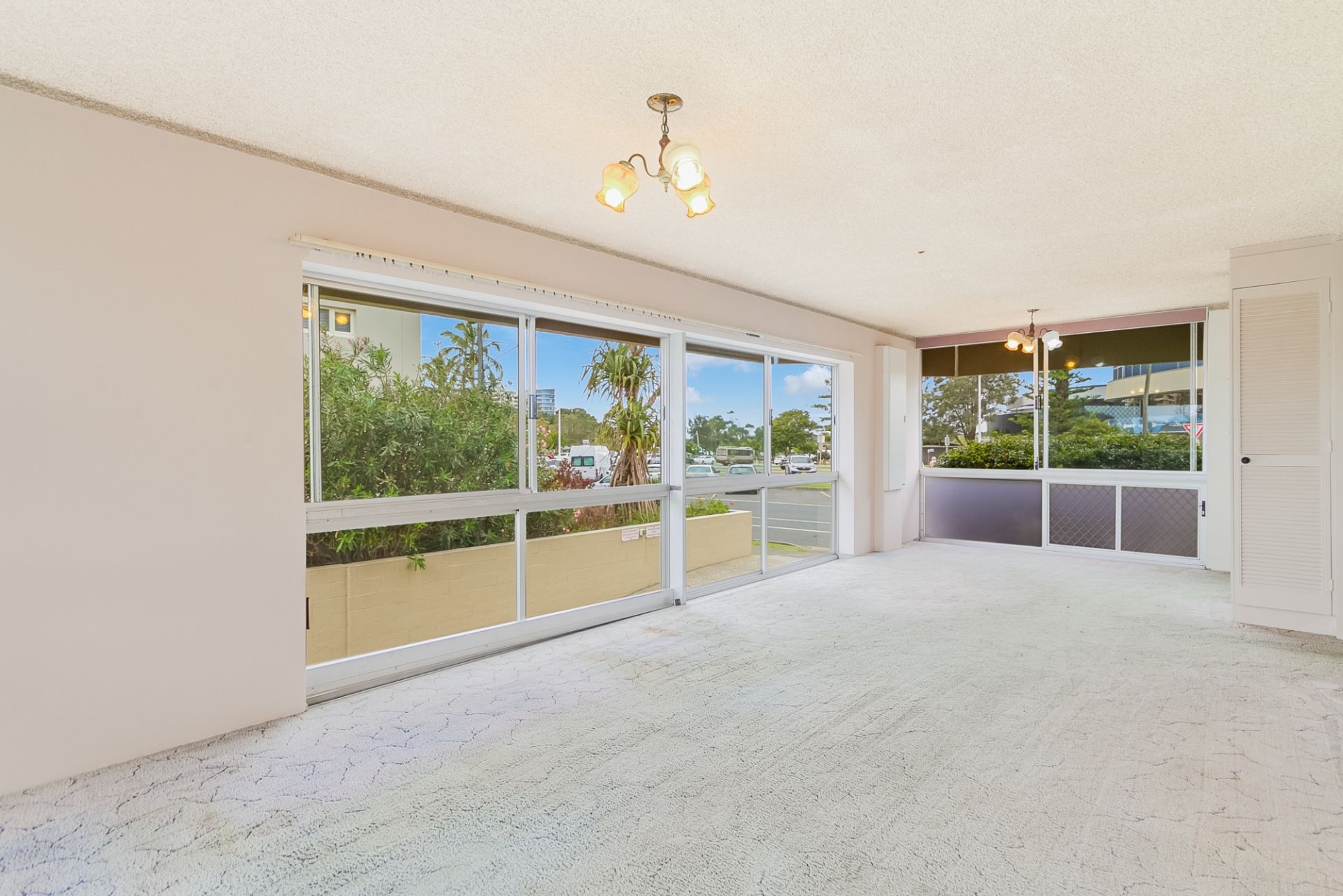 2/130 Marine Parade Coolangatta QLD, Coolangatta - Thumbnail 6