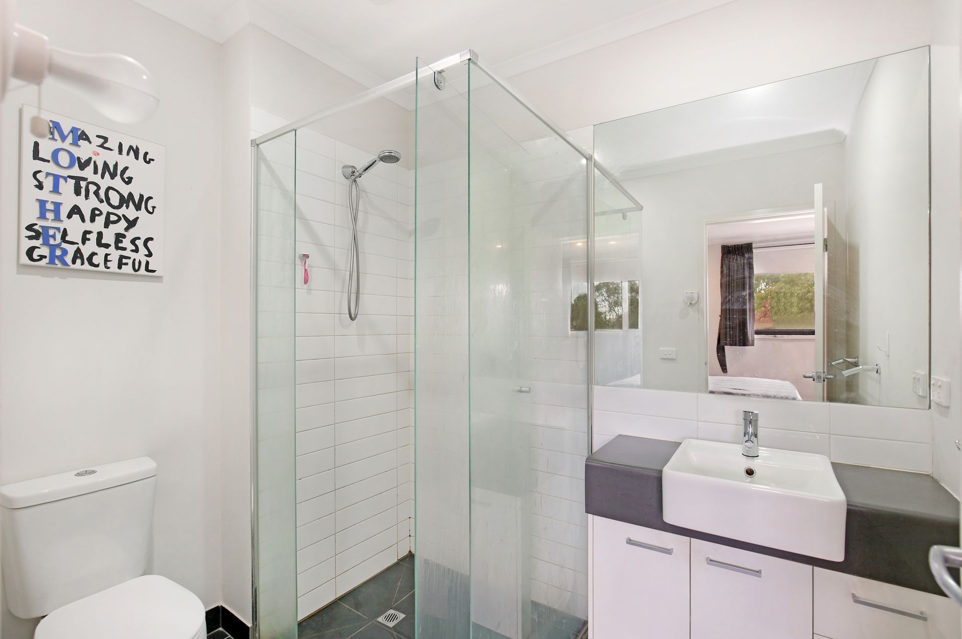 FAMILY HOME IN A GREAT LOCATION!