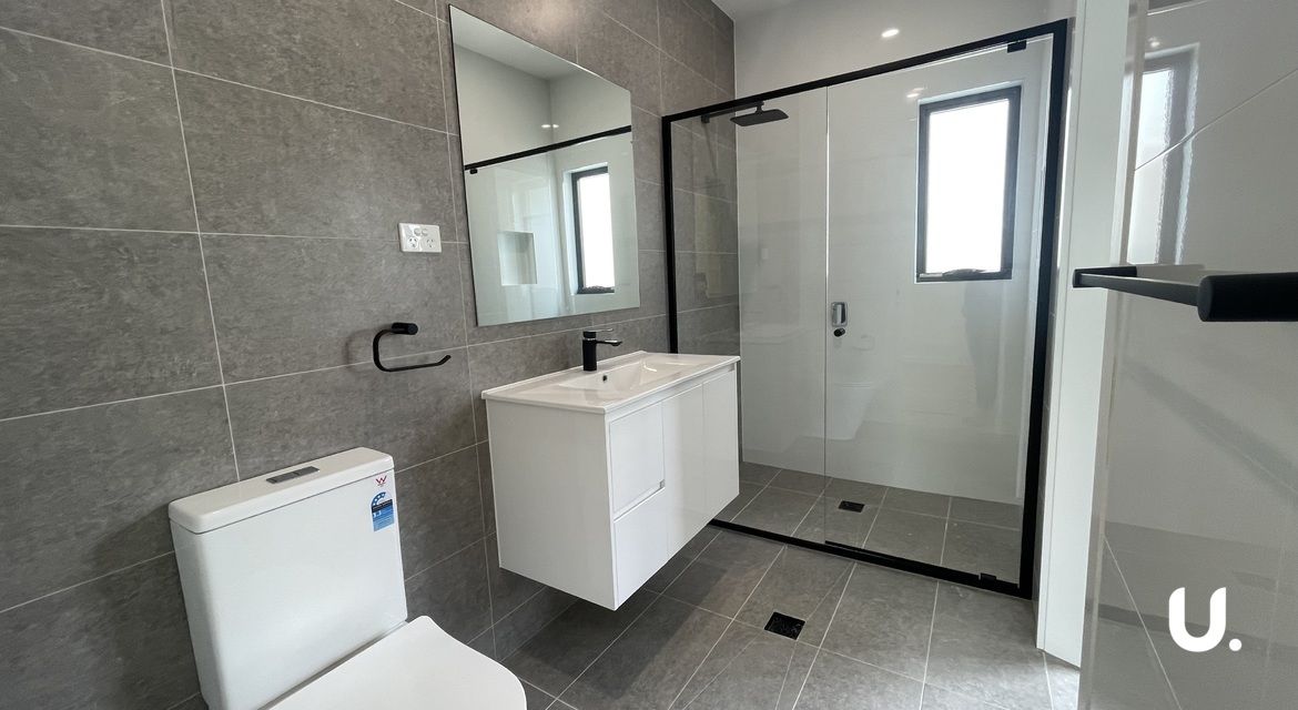 Tullimbar 37 Candelo Place